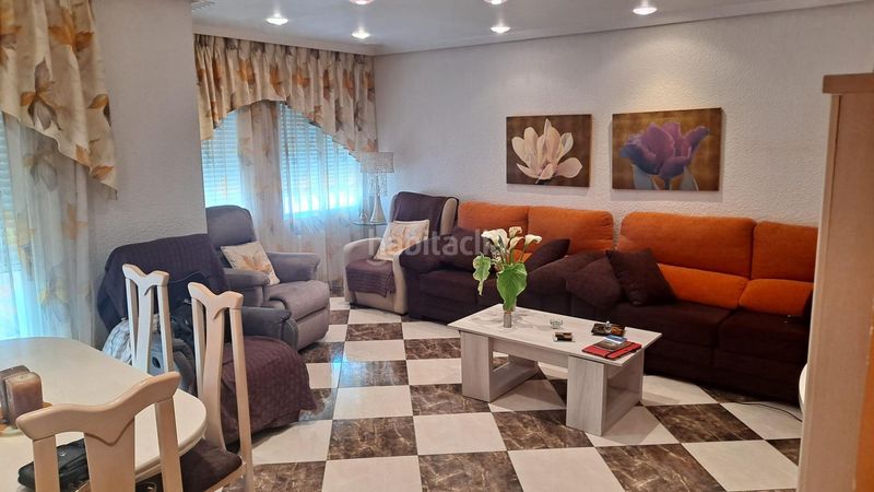 Foto 7aa0a04e-a163-4460-ad9b-fb2fa007f0d8. Pis a El Toscar Elche / Elx