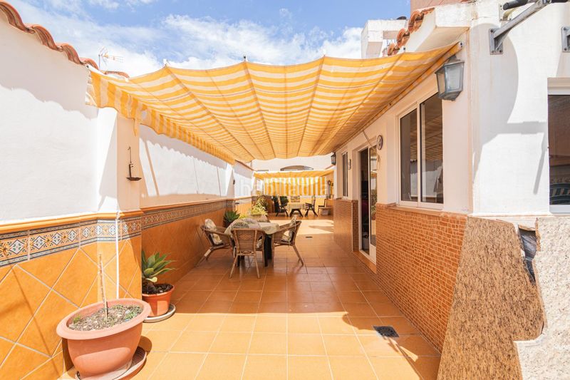 Foto b8b7960d-0148-4248-9359-00677a53cd29. Àtic amb aparcament a San Crispín Elche / Elx