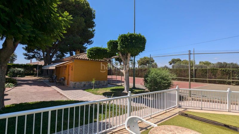 Foto 6f188832-5292-43ba-8645-df1c2bec1c62. Xalet amb piscina a Las Bayas Elche / Elx