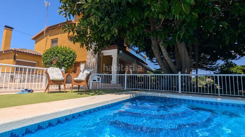 Foto a05a1278-f948-4e6a-bc3c-c4c48339565e. Xalet amb piscina a Las Bayas Elche / Elx