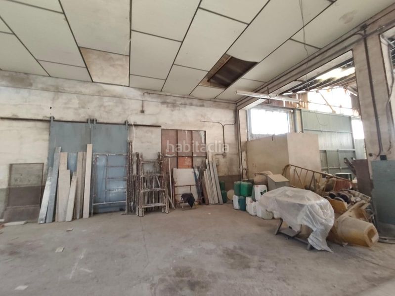 Foto dc4d85df-d08b-4072-b3bd-8875bf013108. Nau industrial a El Castillo Aspe