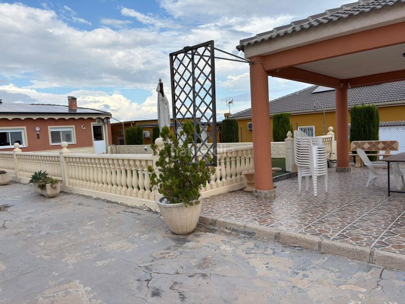 Foto cee8ae00-d407-4dbe-a141-b3205893a0d8. Xalet amb piscina a Peña de las Águilas Elche / Elx