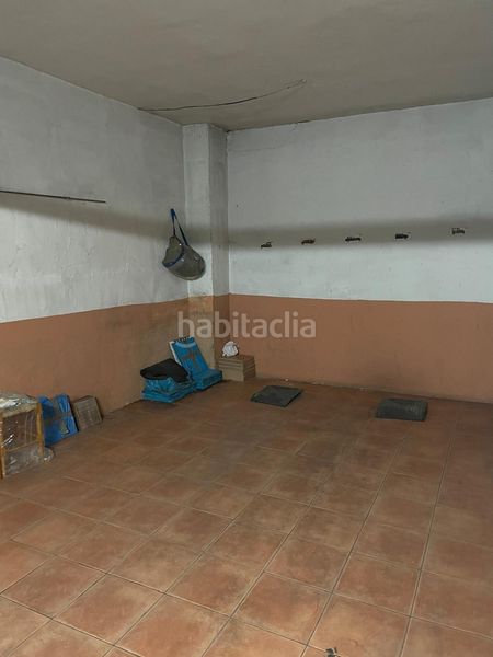 Foto 5193f815-5ce1-401f-91c5-eaa483735896. Aparcament cotxe a Fígares Granada