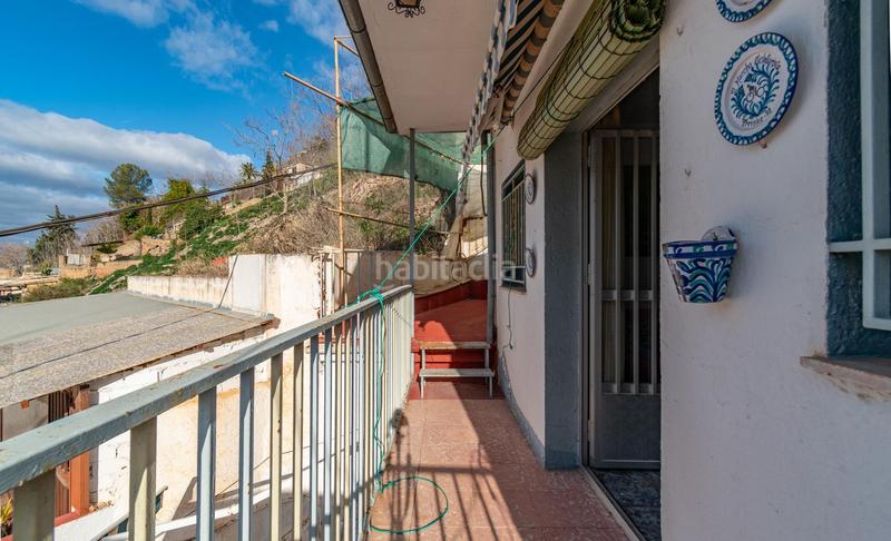 Foto d8849c58-05be-4aff-a222-ecc5daceb6c7. Casa  con cuevas y terreno en barranco del abogado en Granada
