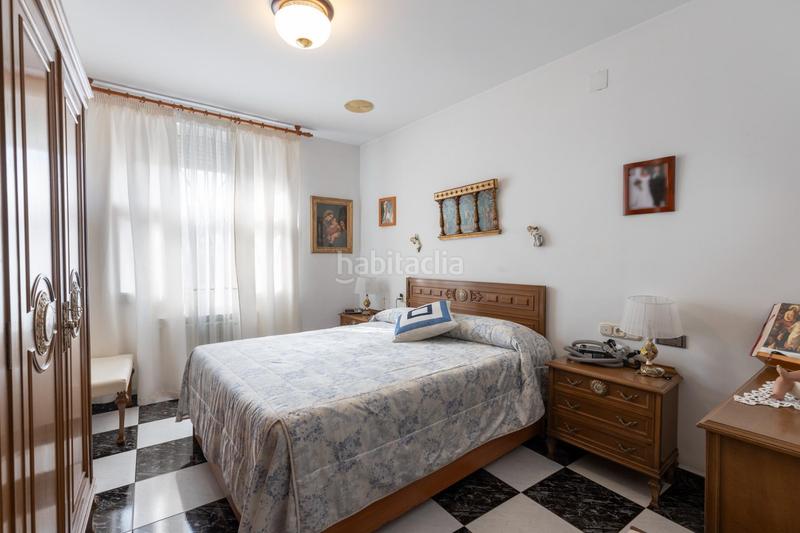 Foto 0353659d-2e8f-4e21-ac3d-702b2946e91e. Casa  independiente, terraza en ático y locales en Zubia (La)