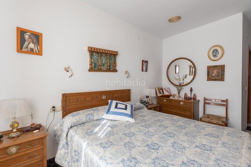 Foto 97519f87-f1a5-4912-a738-e5332029969c. Casa  independiente, terraza en ático y locales en Zubia (La)