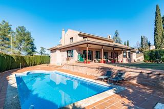 Casa  Tramontana(c.del aire i). Villa  cortijo del aire