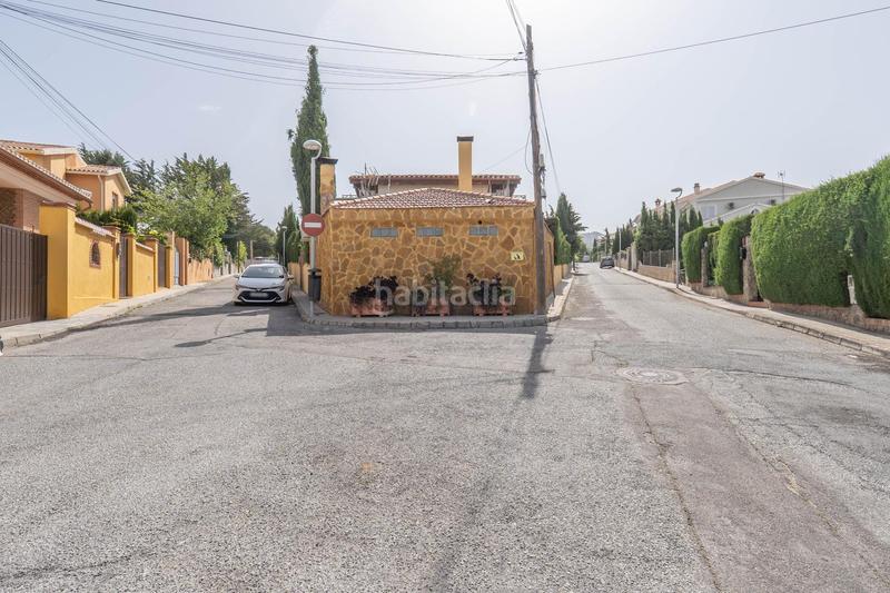 Foto 951efd56-2dee-4a68-843c-289a75680e21. Xalet amb calefacció aparcament piscina a Cumbres Verdes Zubia (La)