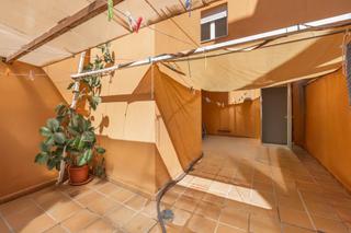 Piso  Calle calle antonia merc. Piso zona la chana con 28 m2 de terraza