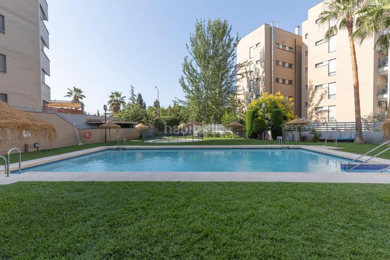 Foto 5d36808b-9bdf-4af6-a9dd-71ff614d366d. Piso gran piso en parque almunia en Cerrillo de Maracena - Periodistas Granada