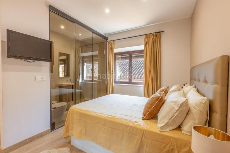 Foto bfbc4dd2-55fd-48f2-a0a1-fefe523d9f92. Appartamento in calle real de cartuja 2 in San Ildefonso Granada