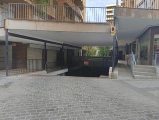 Aparcament cotxe  Calle las flores 4. Plaza de garaje con trastero en parking calle las flores, 3 gran