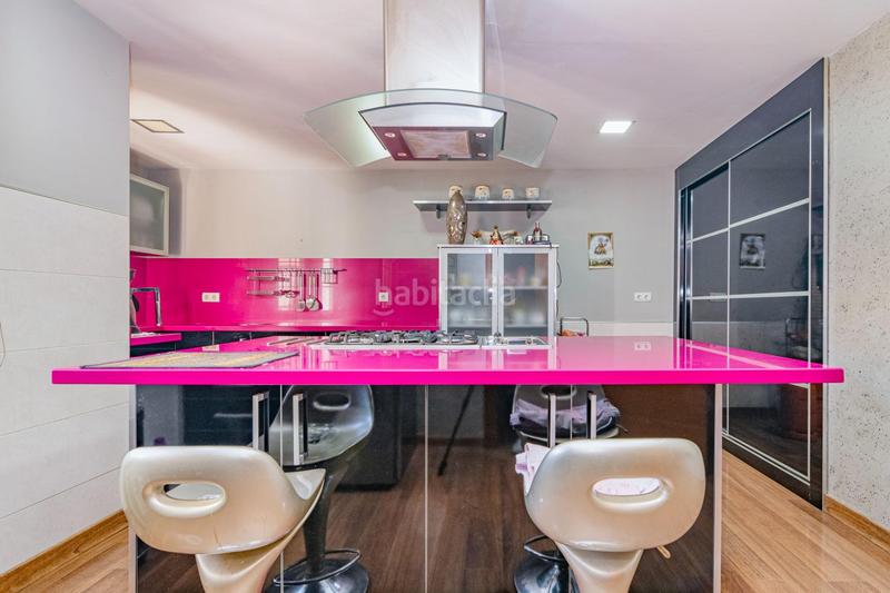 Foto 34061e41-74fb-474b-9596-4288cc7c639d. Semi detached house with heating in Barrio de Zaidín Granada