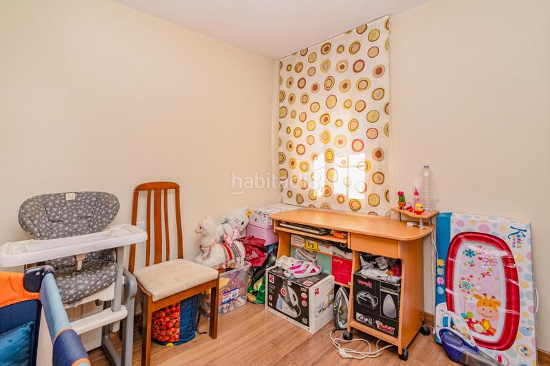 Foto ce12b0e0-29e8-4bc4-b0ba-005a42c2963c. Semi detached house with heating in Barrio de Zaidín Granada