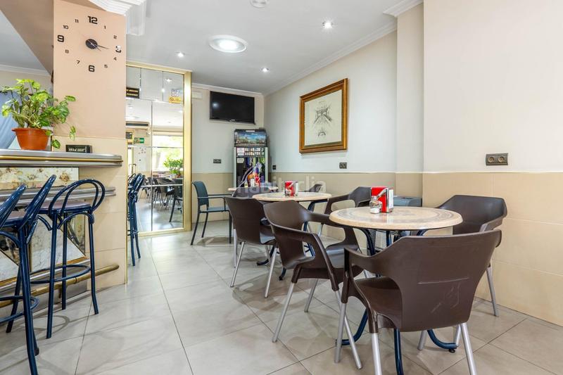 Foto 11b2c4aa-fb38-406d-bb70-56b7b4e625ef. Locale commerciale in plaza del ángel 2 in Barrio de Zaidín Granada