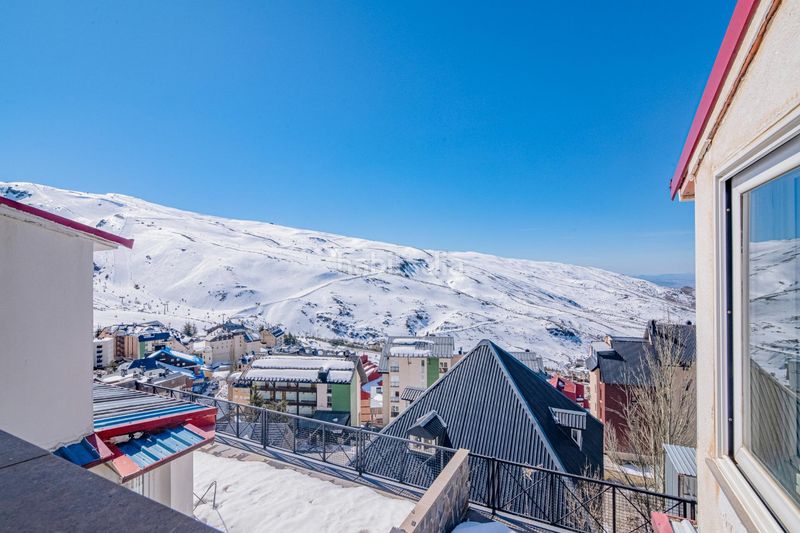 Foto 60a0b579-c1d7-4445-b394-d577cf91a14a. Piso luminoso piso ubicado en una de las zonas mas idílicas del mundo en Sierra Nevada