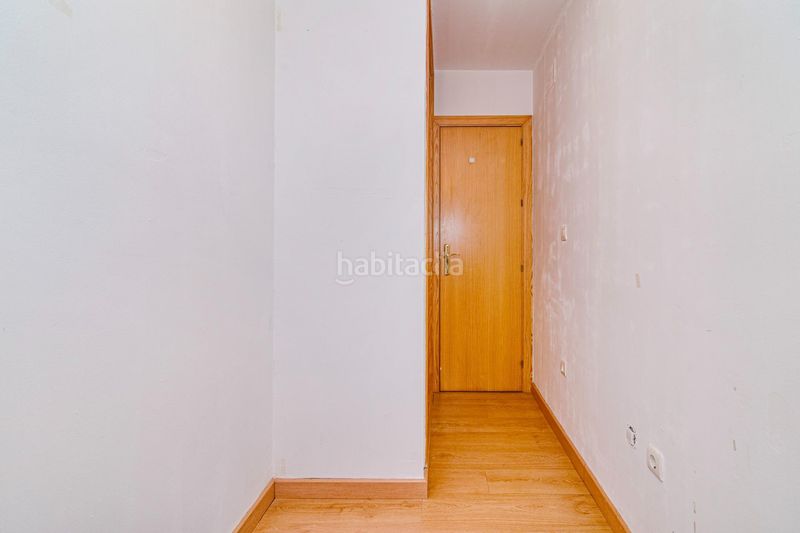 Foto c6f601af-eab5-40b7-ba5a-922d189b101c. Piso luminoso piso ubicado en una de las zonas mas idílicas del mundo en Sierra Nevada