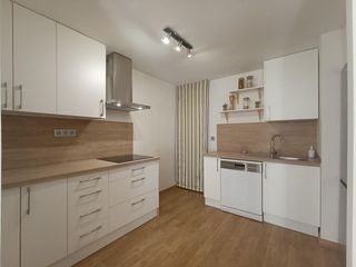 Alquiler Piso en Calle de ronda 42. Piso recien reformado con cocina y electrodomésticos a estrenar