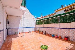 Casa adossada a Aljomahima - Ermita. Adosada en las gabias de 4 dormitorios
