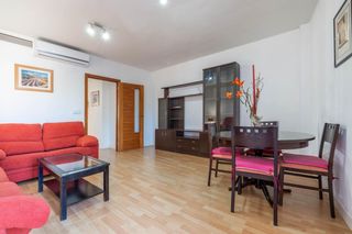 Piso  Calle del sol. Venta de piso junto al metro de churriana de la vega