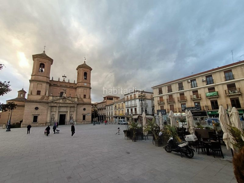 Foto 5fc9f0f6-ea6b-4df8-95e6-37aaf0f498e5. Aparcament cotxe a Santa Fe