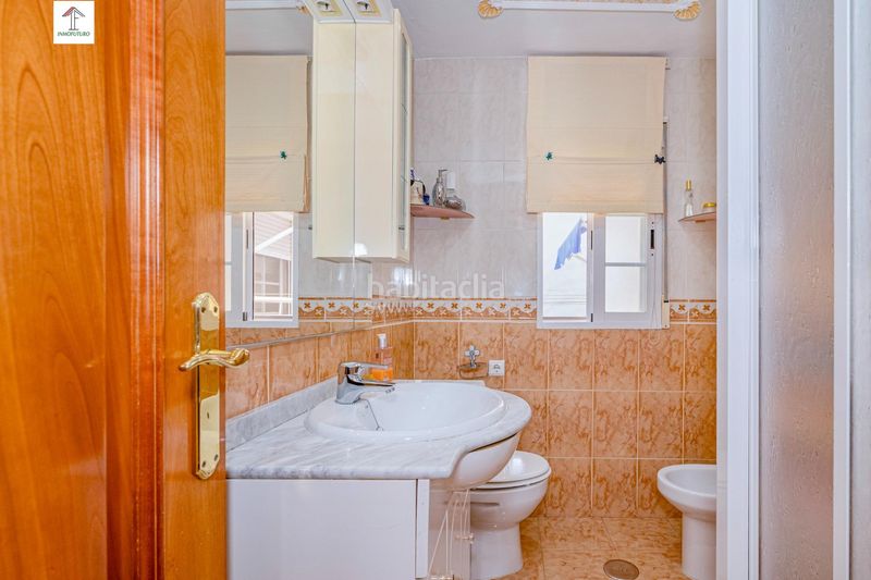 Foto 2e4e291a-c8fb-4014-8137-10736bbe1fd6. Piso en calle calle san juan nepomuceno 1 vive en el corazón de la zubia! piso luminoso y listo para ti en Zubia (La)