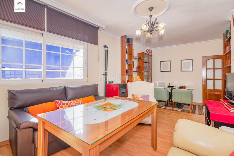 Foto d145c831-7ac5-4cb8-9bf9-0317737d71f2. Piso en calle calle san juan nepomuceno 1 vive en el corazón de la zubia! piso luminoso y listo para ti en Zubia (La)