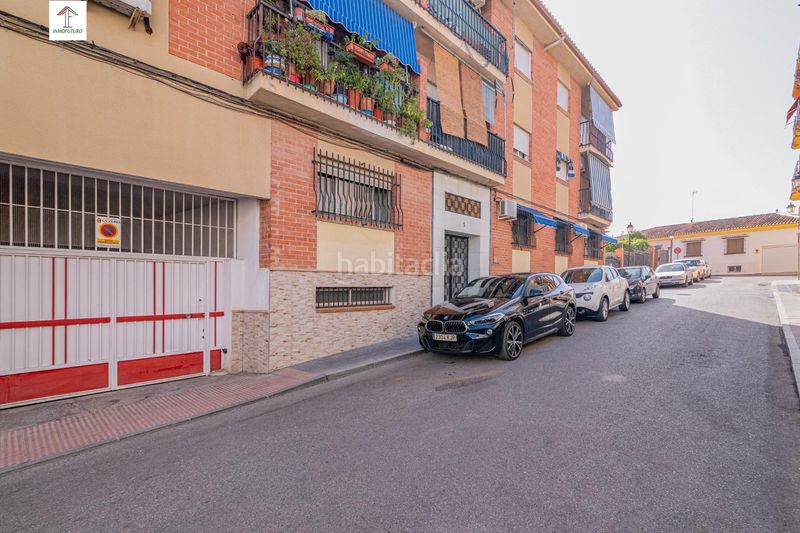 Foto d79d3d40-362d-4db5-8467-a9152d2f1aaa. Piso en calle calle san juan nepomuceno 1 vive en el corazón de la zubia! piso luminoso y listo para ti en Zubia (La)