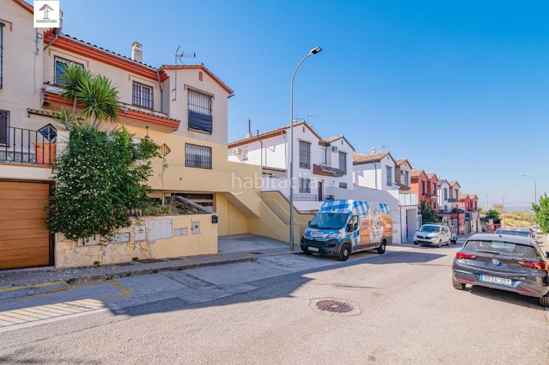 Foto 6cff9585-93ea-48b4-8387-876267536c42. Casa aparellada a avenida luis javier 2 a Jun
