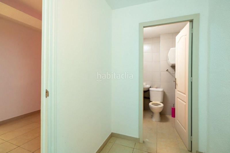 Foto e9a37cd9-e963-4fa2-8d58-c739c96e4ac5. Local commercial dans Barrio de Zaidín Granada