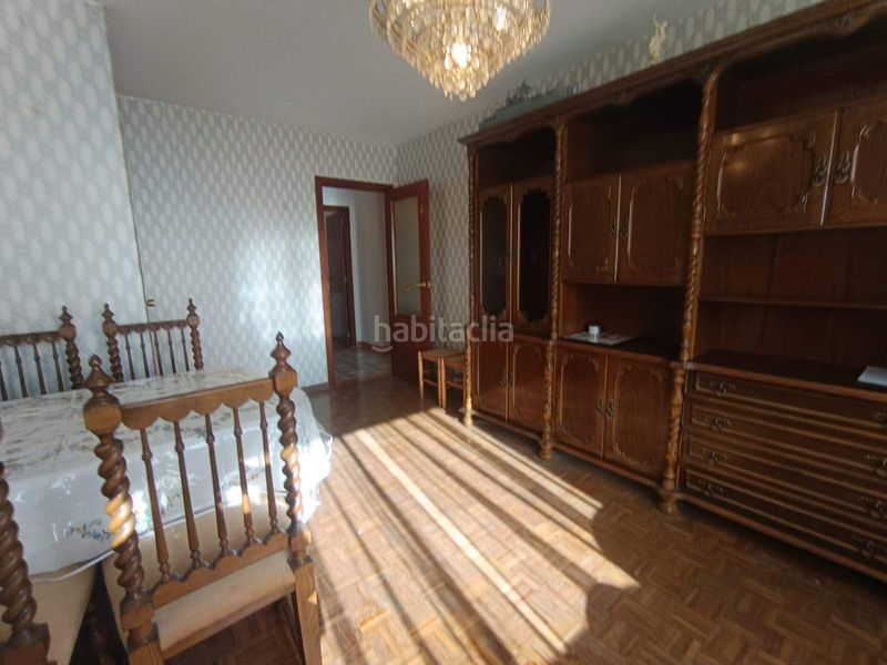 Foto ef978d8a-6a62-433a-8b53-65842aff45c8. Rent flat in Sagrada Familia Coruña (A)