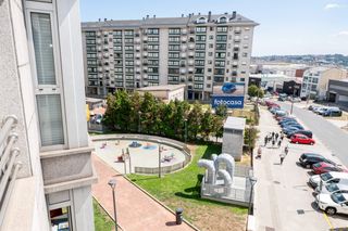 Apartament  Calle de isaac peral. Apartamento de un dormitorio , con garaje y trastero. super lumi