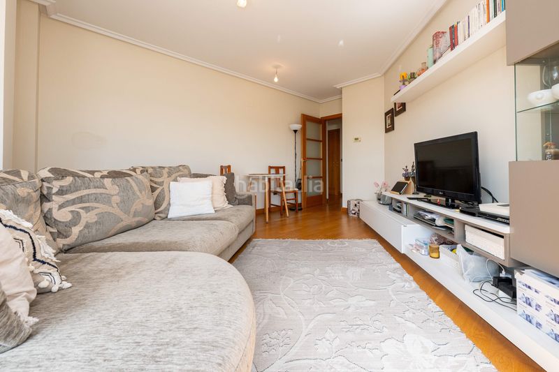 Foto 41ce9511-2984-4598-8cf6-0a1be51f14b2. Apartament amb calefacció aparcament a Vioño Coruña (A)