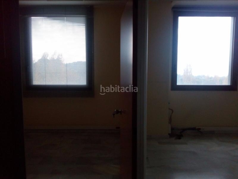 Foto d19d892e-cf11-4076-aaf8-a20a73444e2c. Rent office space with heating parking in Volpelleres Sant Cugat del Vallès