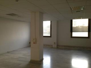 Lloguer Oficina a Carrer del vallespir 16. Centro de negocios