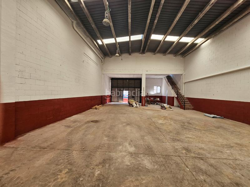 Foto 2ce0c1ae-f4cb-452b-b24c-12270f71f926. Alquiler nave industrial  300 m2 en Rubí