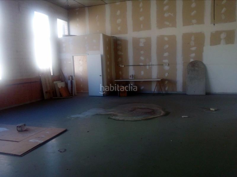 Foto a42a508e-a7f2-47ce-89b1-20d83bf18b60. Affitto capannone industriale in Can Roses Rubí