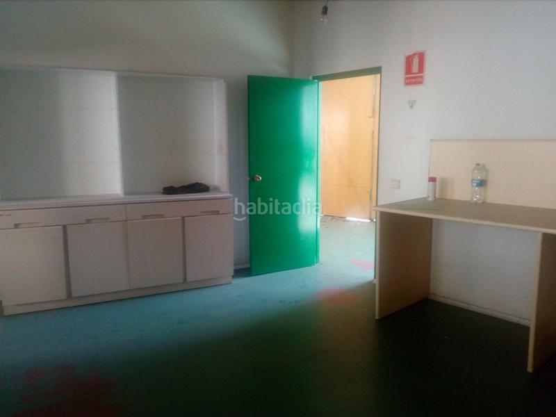 Foto 17521cfc-3767-4fe1-b76e-f9b367387ebf. Miete fabrikhalle in Can Roses Rubí