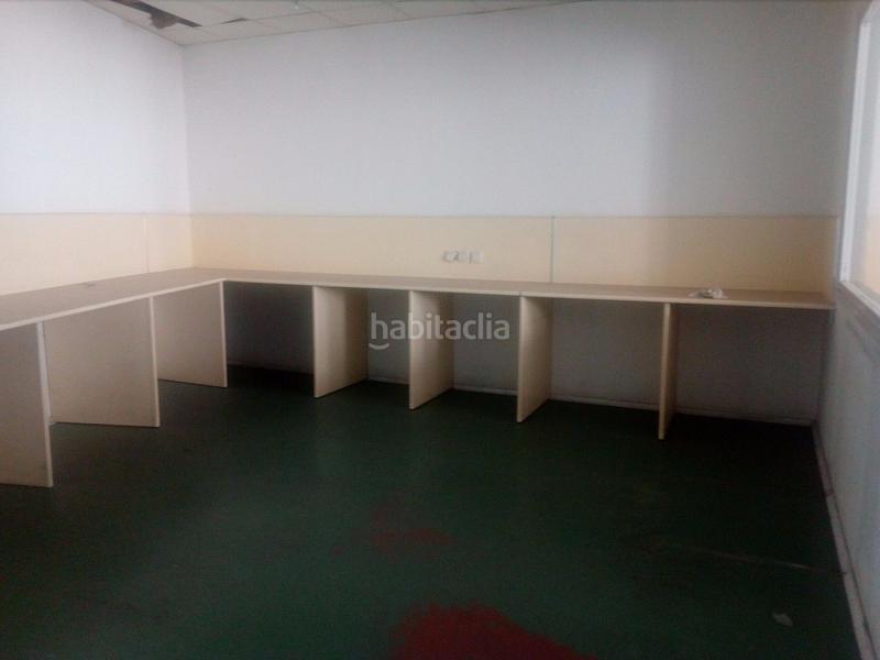 Foto 1d709d4c-c6a3-48a3-8be0-fa1c81b3e06b. Miete fabrikhalle in Can Roses Rubí