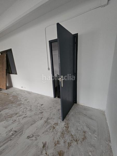 Foto 51244cbb-9ffa-43aa-9ba1-4d46d71da52b. Rent industrial building in Can Roses Rubí