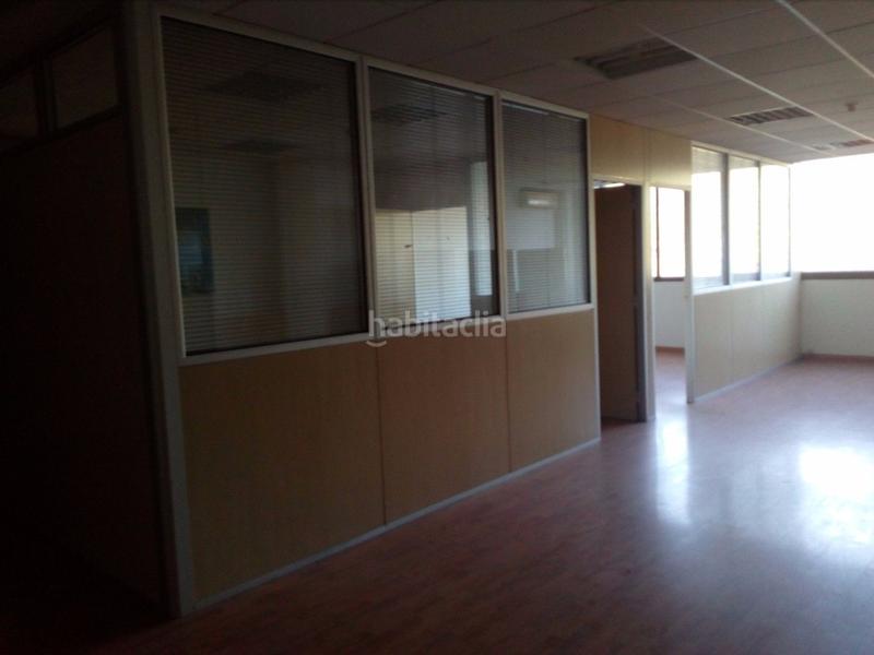 Foto 7a276b00-1237-4f76-9276-b7b4c755da75. Rent industrial building in Can Roses Rubí