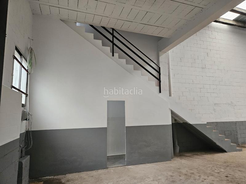 Foto 874ee2d6-5c88-4ca9-bd45-071385fc7d2d. Location bâtiment à usage industriel dans carrer de l'hoquei 22 dans Rubí