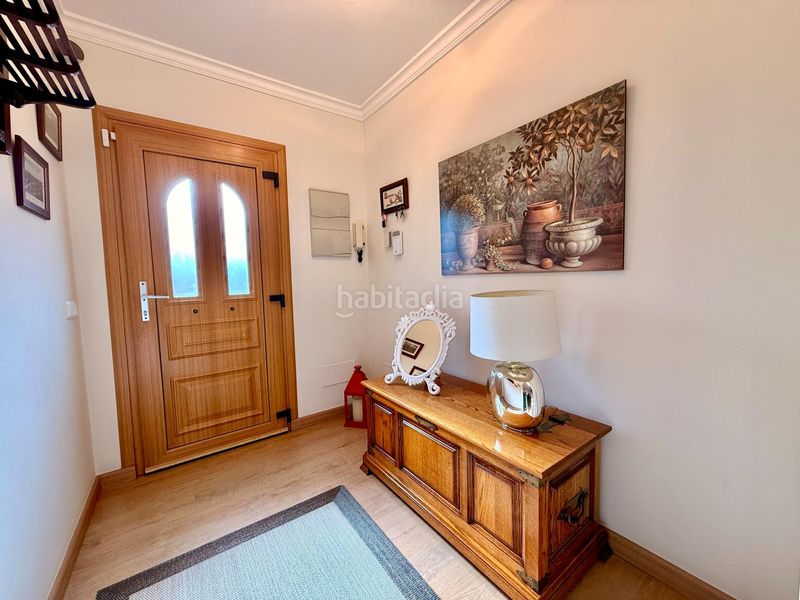 Foto 70a53d31-88b6-462d-b242-e47ed4e40a42. Casa aparellada amb aparcament a Amanecer Palma de Mallorca