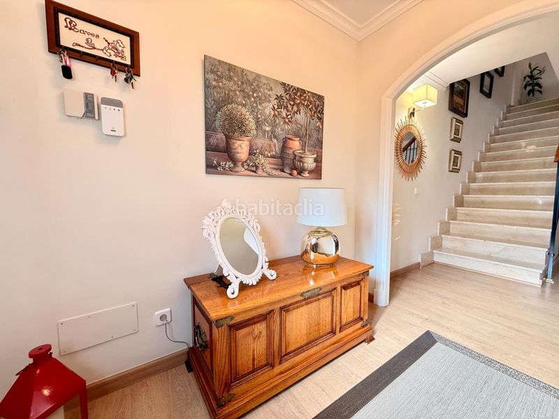 Foto b5dbf0cc-d79f-437e-a1e5-ae0a2343d8ba. Casa aparellada amb aparcament a Amanecer Palma de Mallorca