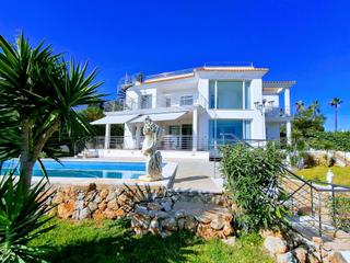 Lloguer Xalet a Santa Ponça. Magnifica villa en santa ponsa
