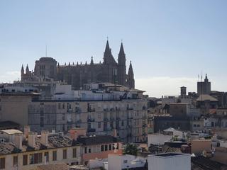Flat in Sant Nicolau. Piso en el borne