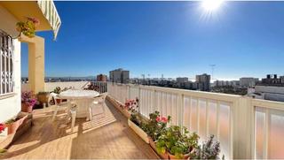 Penthouse  Calle general ricardo ortega. Fantastico atico en con vistas zona foners