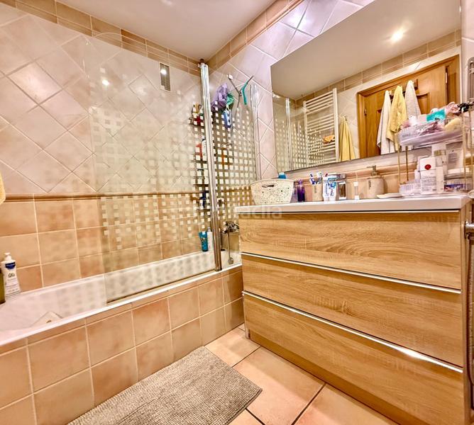 Foto 265a8d92-d02e-4157-bc7c-e09ad3058e4f. Casa adossada a S´Arenal Palma de Mallorca