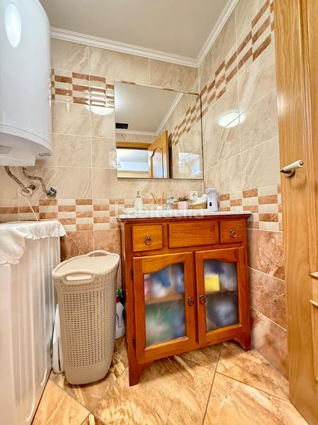 Foto fdbe2118-1084-4108-ac0f-78a44af71ca3. Casa adossada a S´Arenal Palma de Mallorca