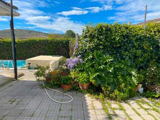 Bauernhof en Camino del horcajo 4. Preciosa finca con vivienda, piscina, jardn, huerta, gallinero,